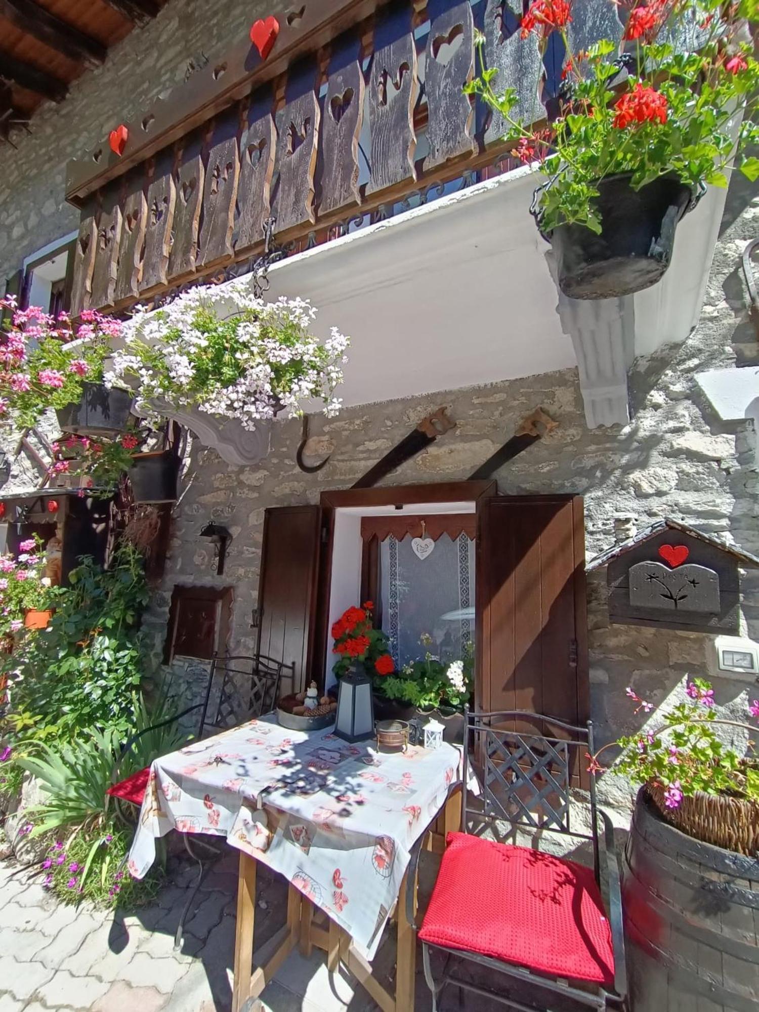 Le Grenier De Olga E Mario Apartment Pre-Saint-Didier Luaran gambar